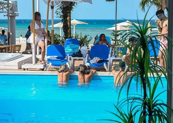 Little Santorini * Hurghada